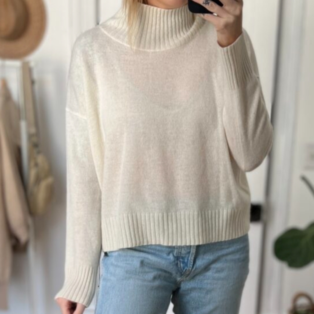 Free Peole Aubrey Cashmere Turtleneck